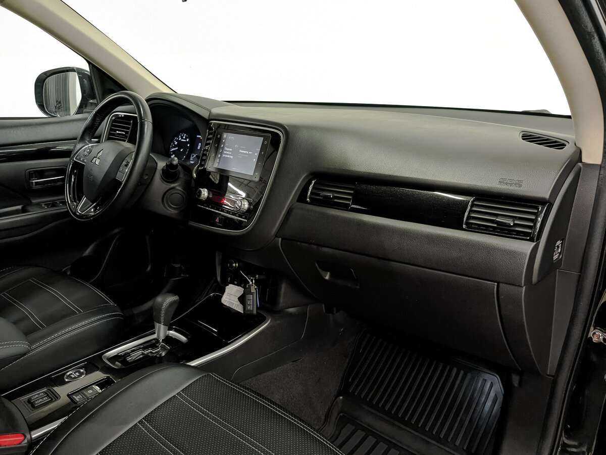 Mitsubishi Outlander 2020 года с пробегом. Фото: #8