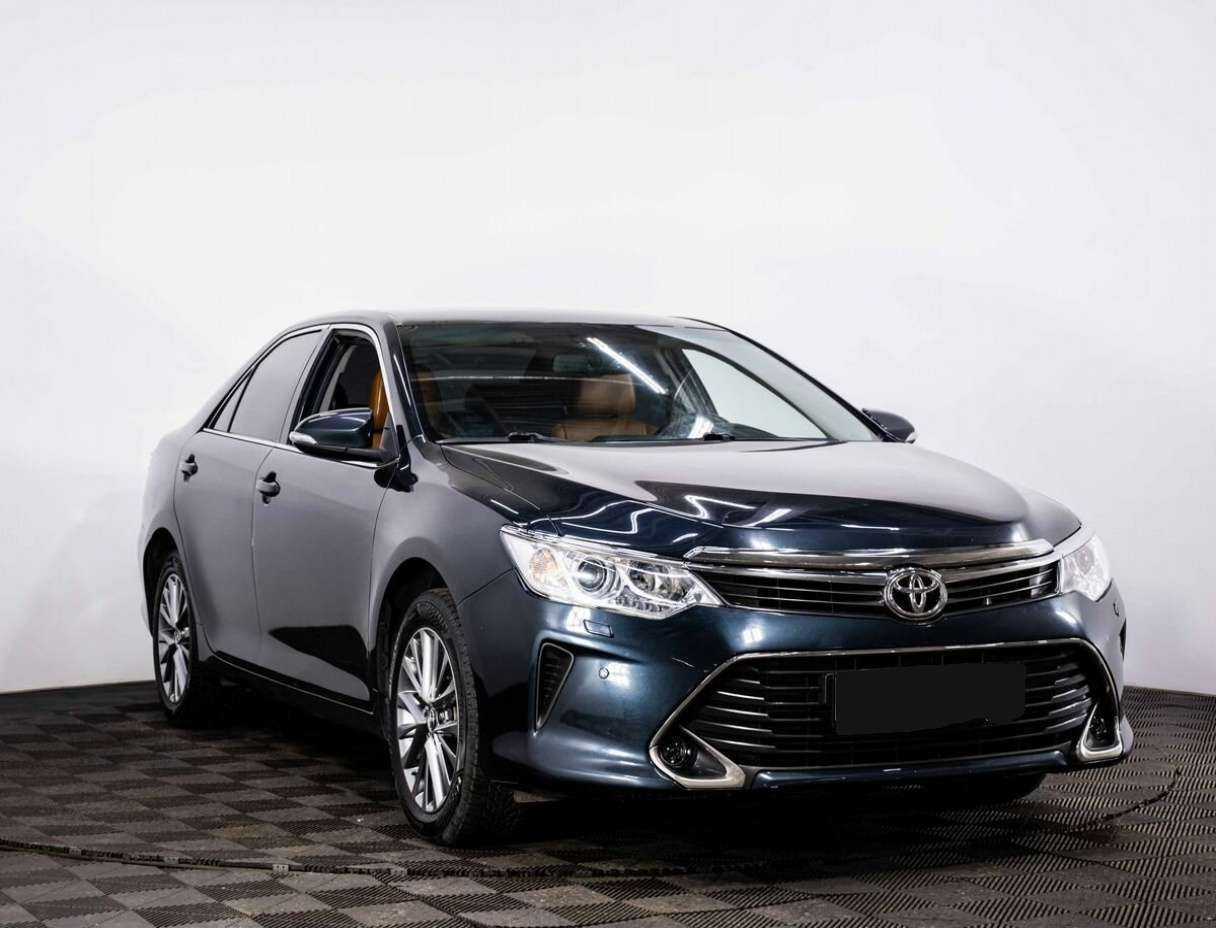 Toyota Camry 2015 года с пробегом. Фото: #2