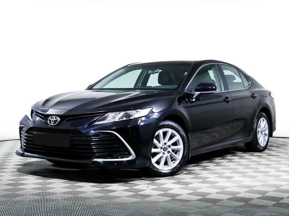 Toyota Camry 2021 года с пробегом. Посмотреть фото