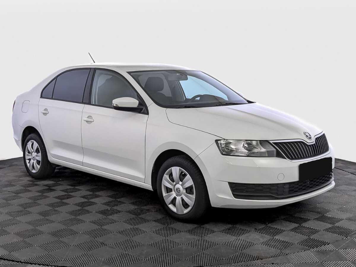 Skoda Rapid 2018 года с пробегом. Фото: #2