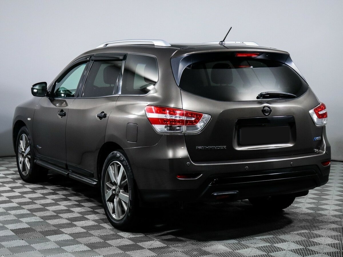 Nissan Pathfinder 2015 года с пробегом. Фото: #5