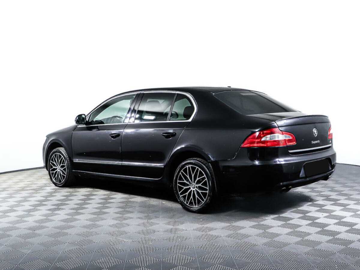 Skoda Superb 2012 года с пробегом. Фото: #6