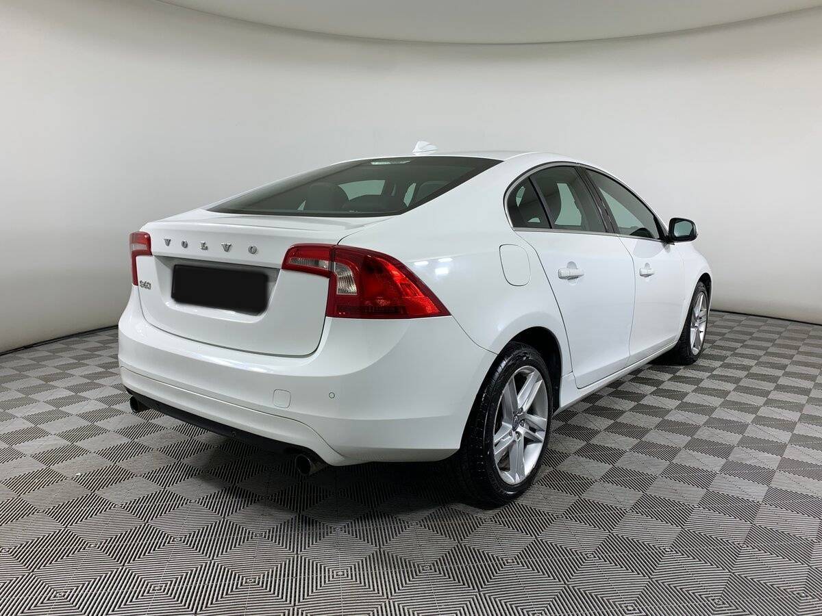 Volvo S60 2014 года с пробегом. Фото: #4