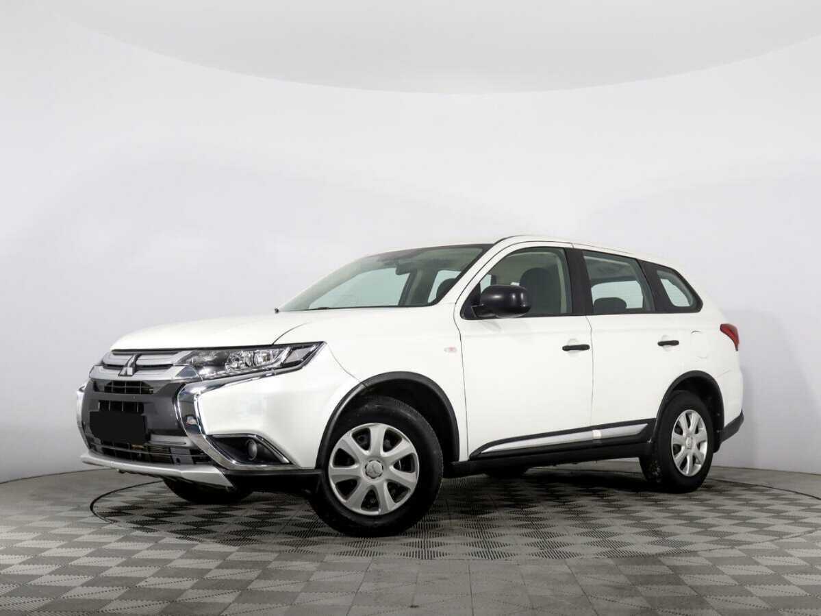 Mitsubishi Outlander 2018 года с пробегом. Посмотреть фото