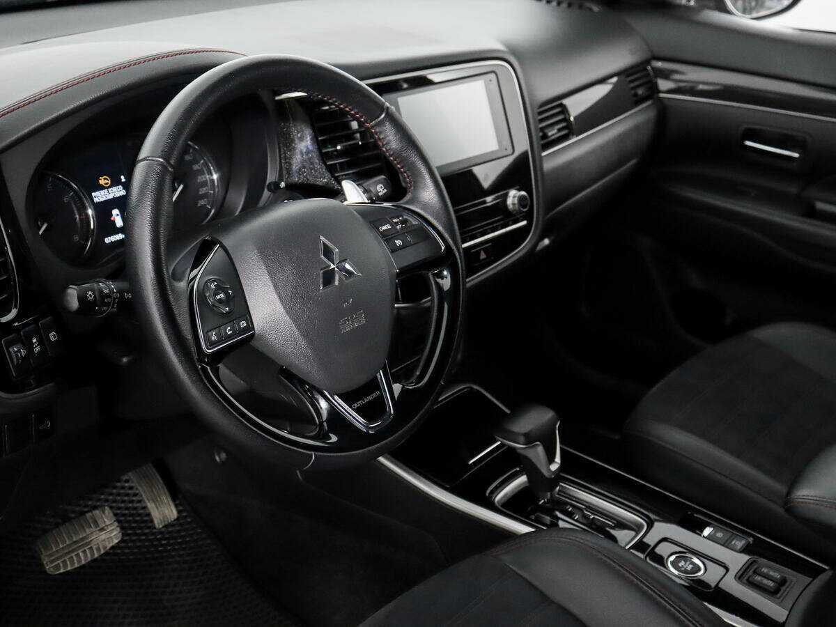 Mitsubishi Outlander 2020 года с пробегом. Фото: #8