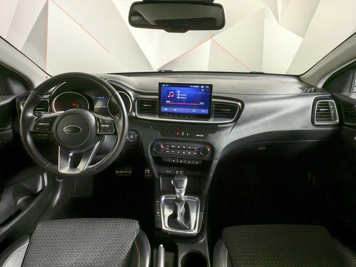 Kia Ceed 2019 года с пробегом. Фото: #8