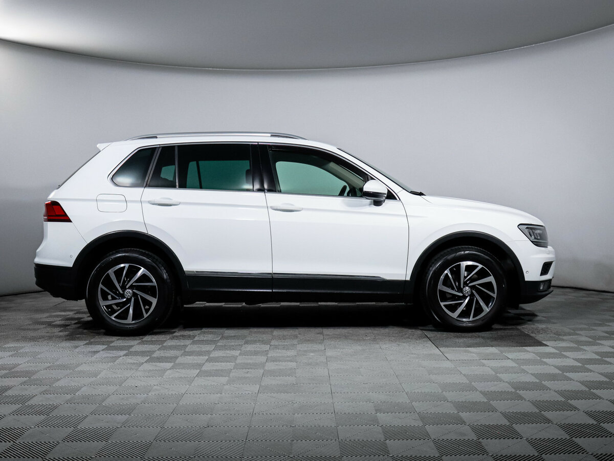 Volkswagen Tiguan 2018 года с пробегом. Фото: #3