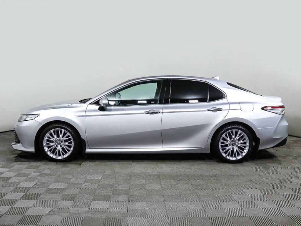 Toyota Camry 2018 года с пробегом. Фото: #6