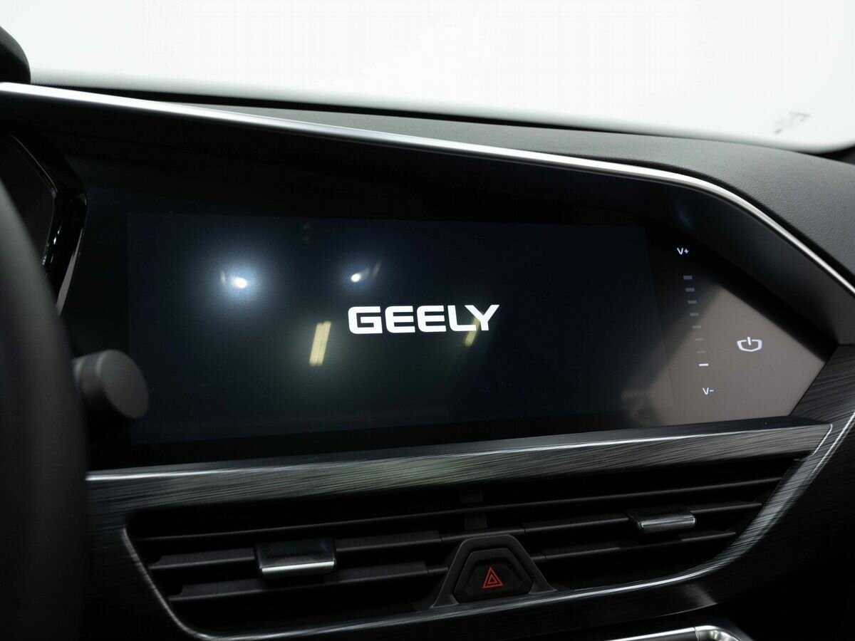 Geely Tugella 2023 года с пробегом. Фото: #25
