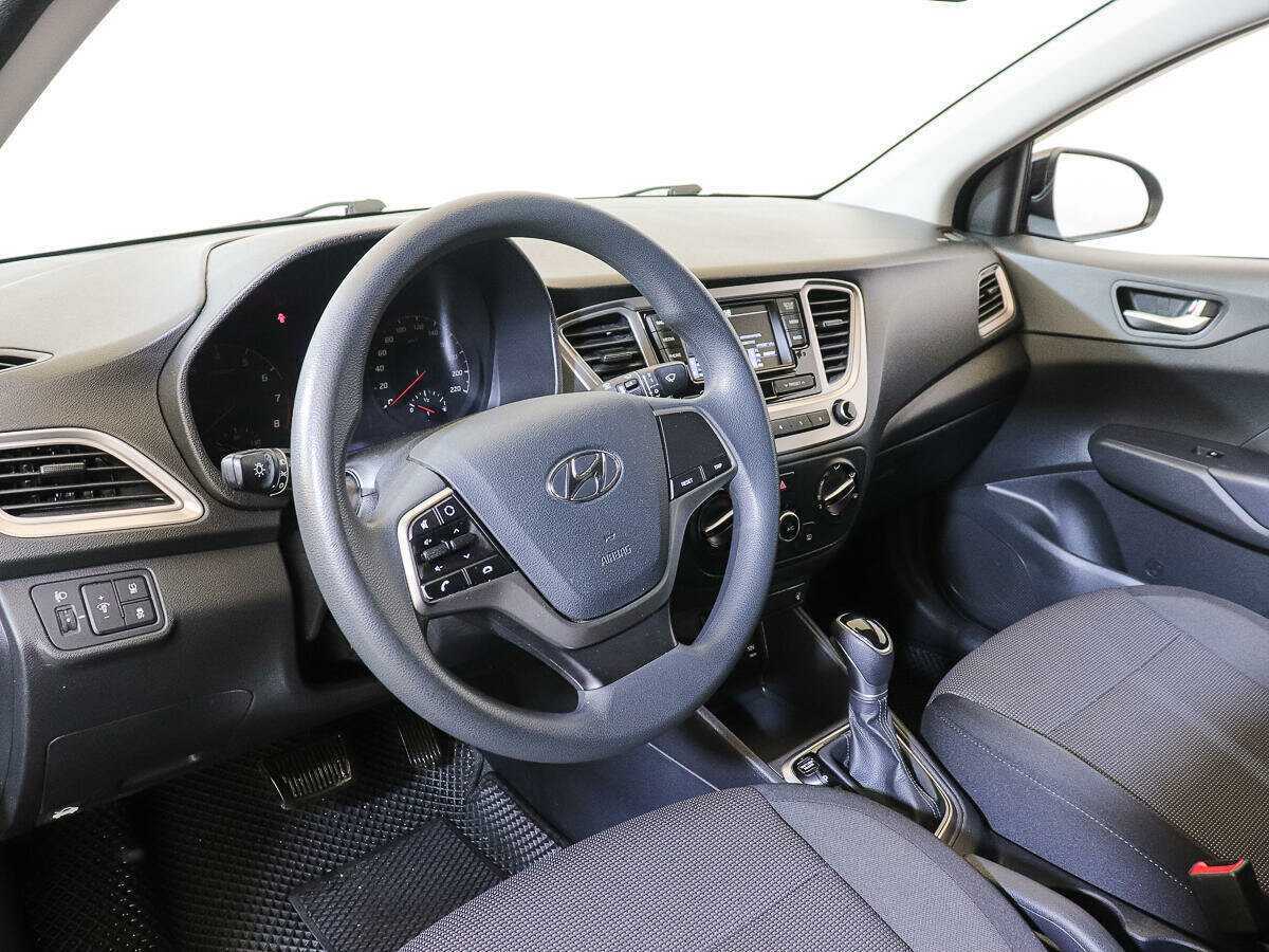 Hyundai Solaris 2021 года с пробегом. Фото: #11