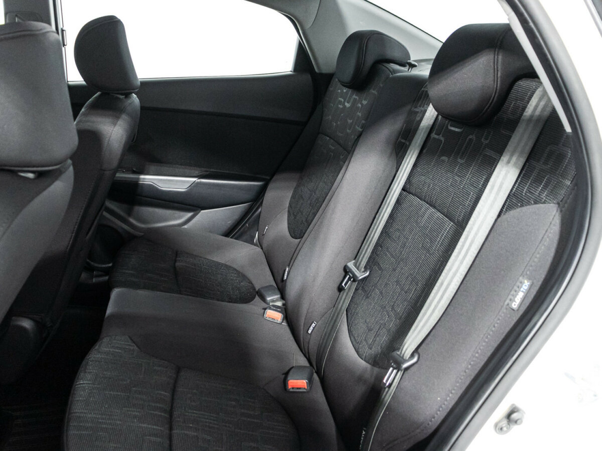 Kia Rio 2013 года с пробегом. Фото: #9