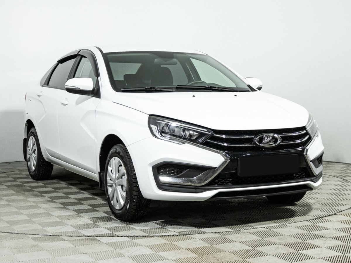 Lada (ВАЗ) Vesta 2023 года с пробегом. Фото: #2