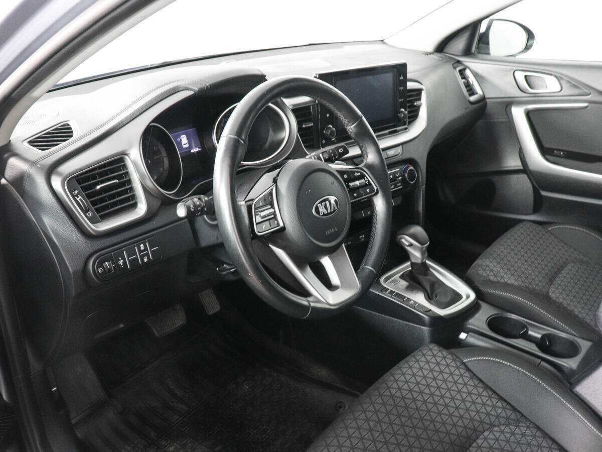 Kia Ceed 2021 года с пробегом. Фото: #8
