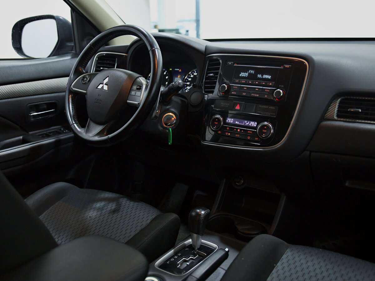 Mitsubishi Outlander 2013 года с пробегом. Фото: #6