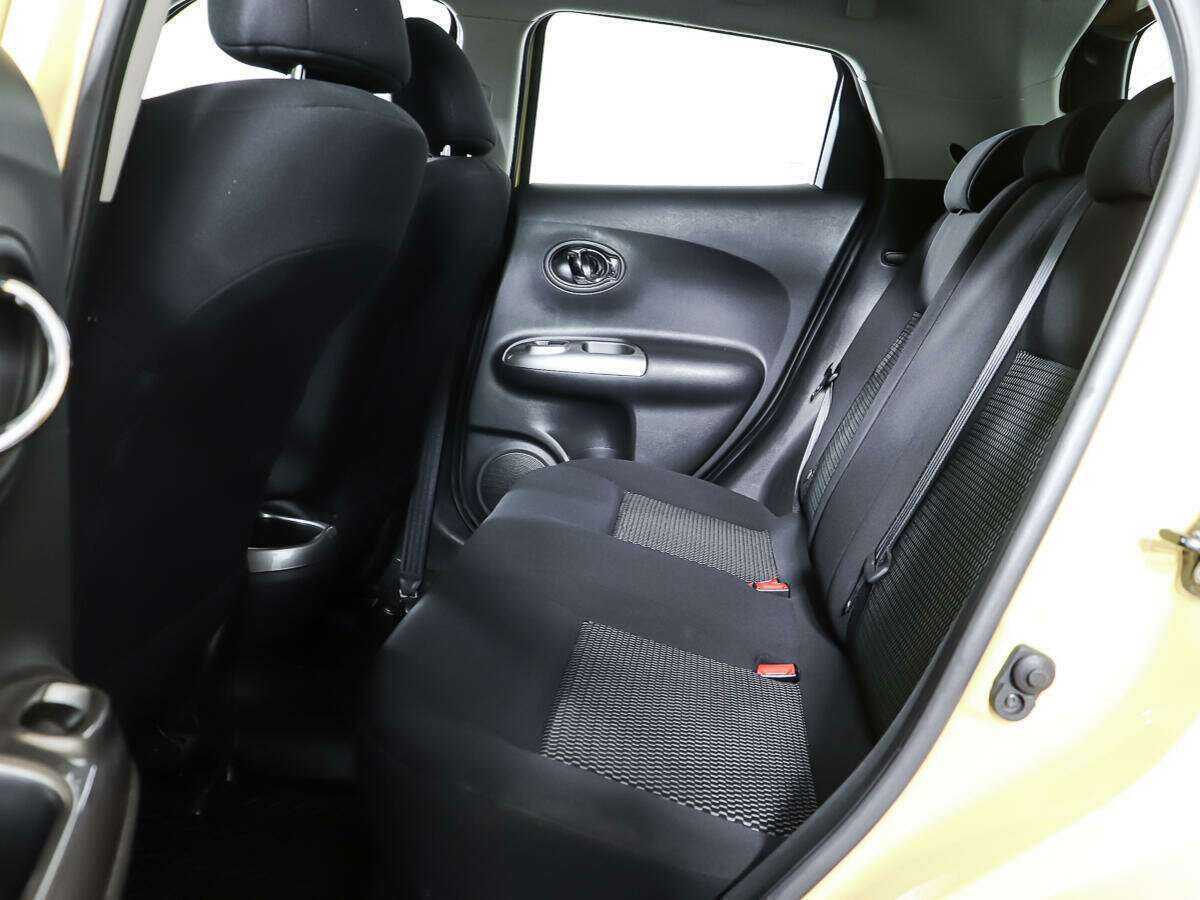Nissan Juke 2014 года с пробегом. Фото: #9