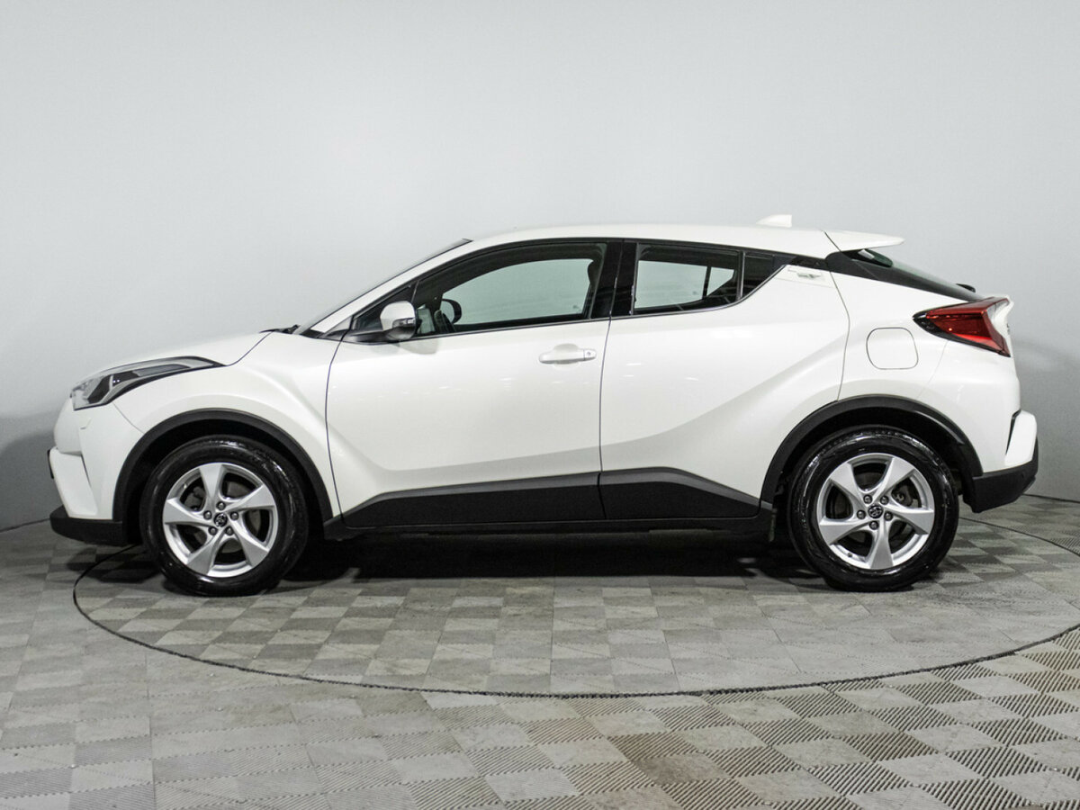 Toyota C-HR 2018 года с пробегом. Фото: #7