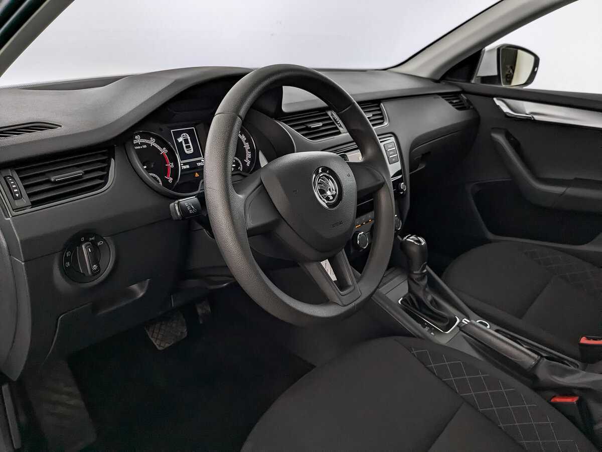 Skoda Octavia 2019 года с пробегом. Фото: #12