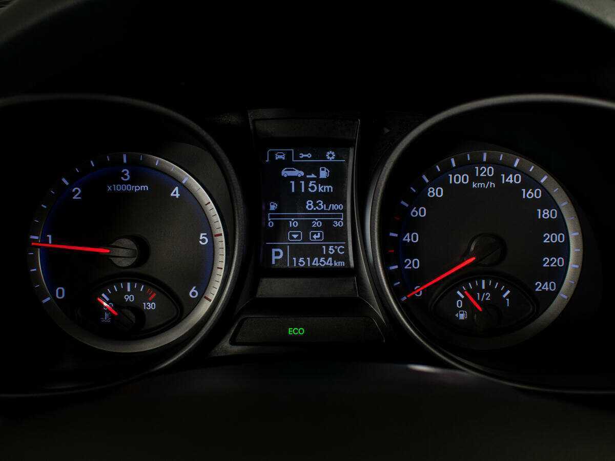 Hyundai Santa Fe 2015 года с пробегом. Фото: #12