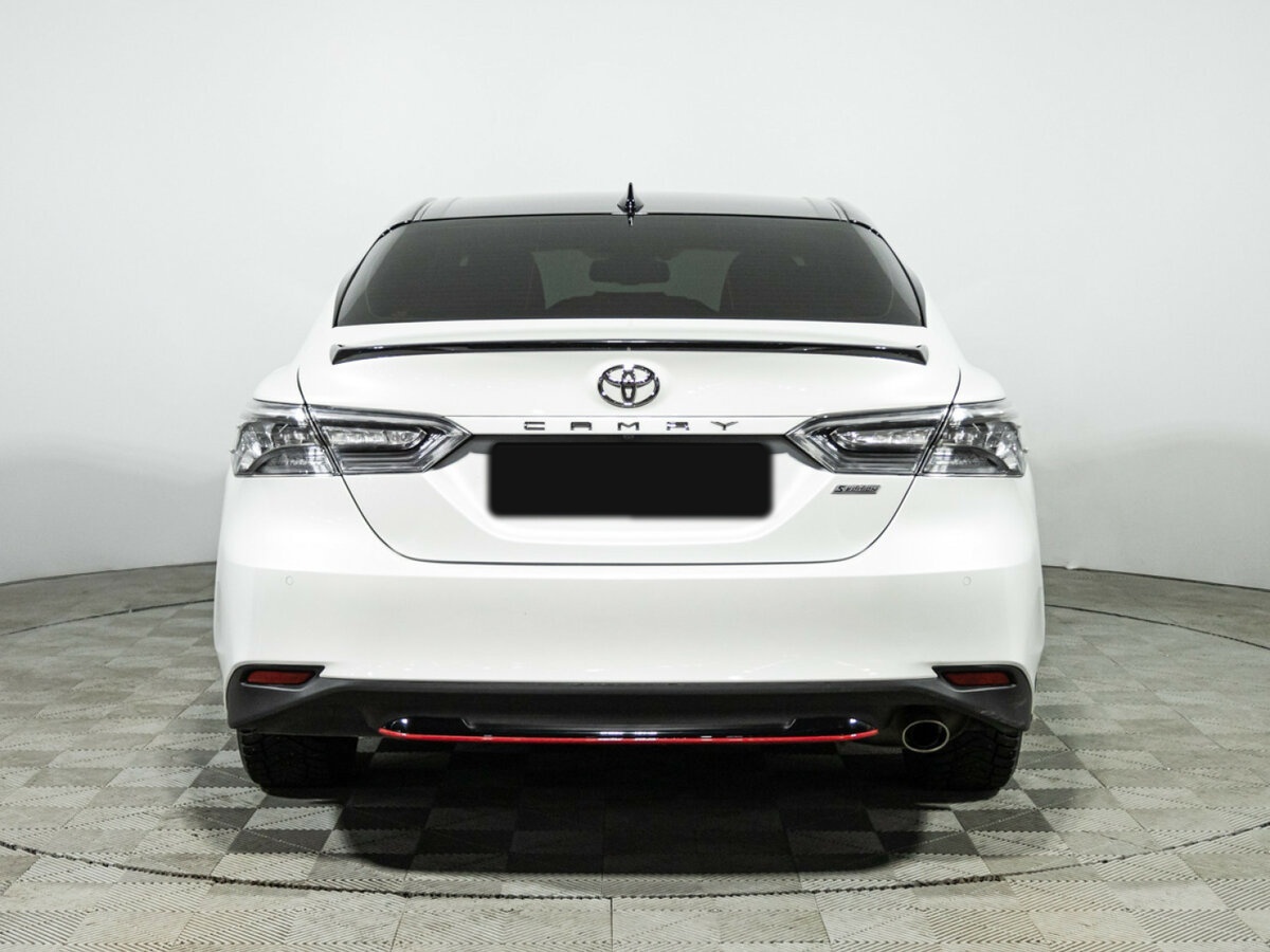 Toyota Camry 2020 года с пробегом. Фото: #4