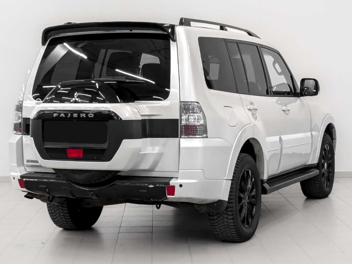 Mitsubishi Pajero 2019 года с пробегом. Фото: #4