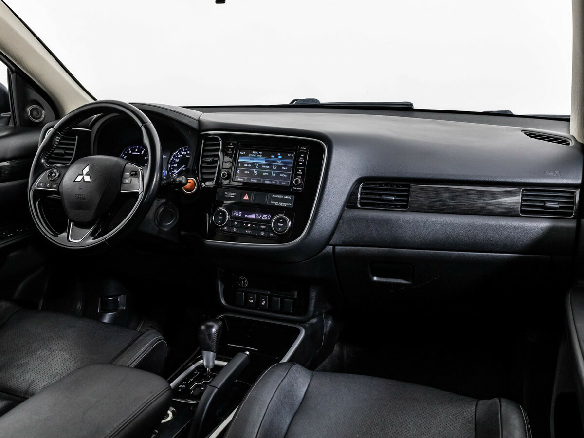 Mitsubishi Outlander 2017 года с пробегом. Фото: #6