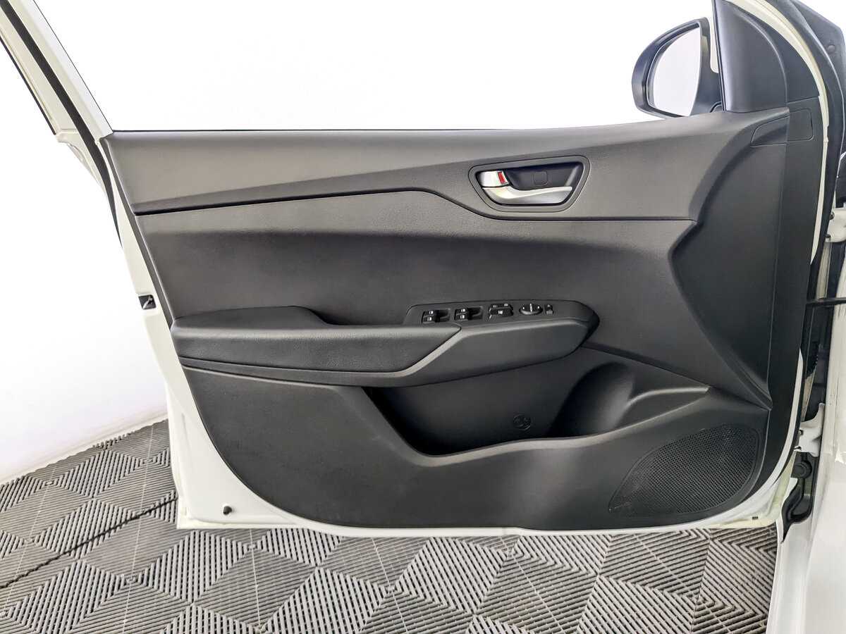 Hyundai Solaris 2020 года с пробегом. Фото: #13