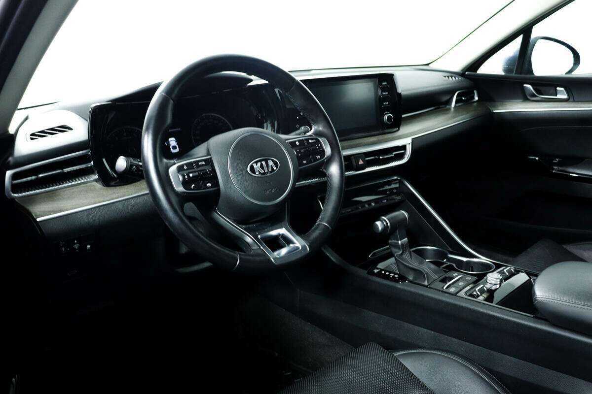Kia K5 2020 года с пробегом. Фото: #11
