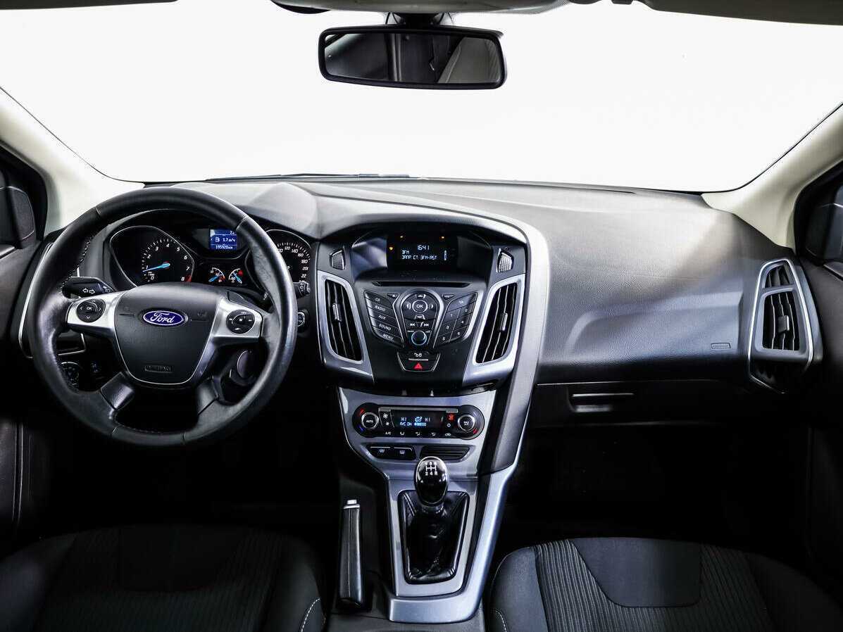 Ford Focus 2013 года с пробегом. Фото: #8