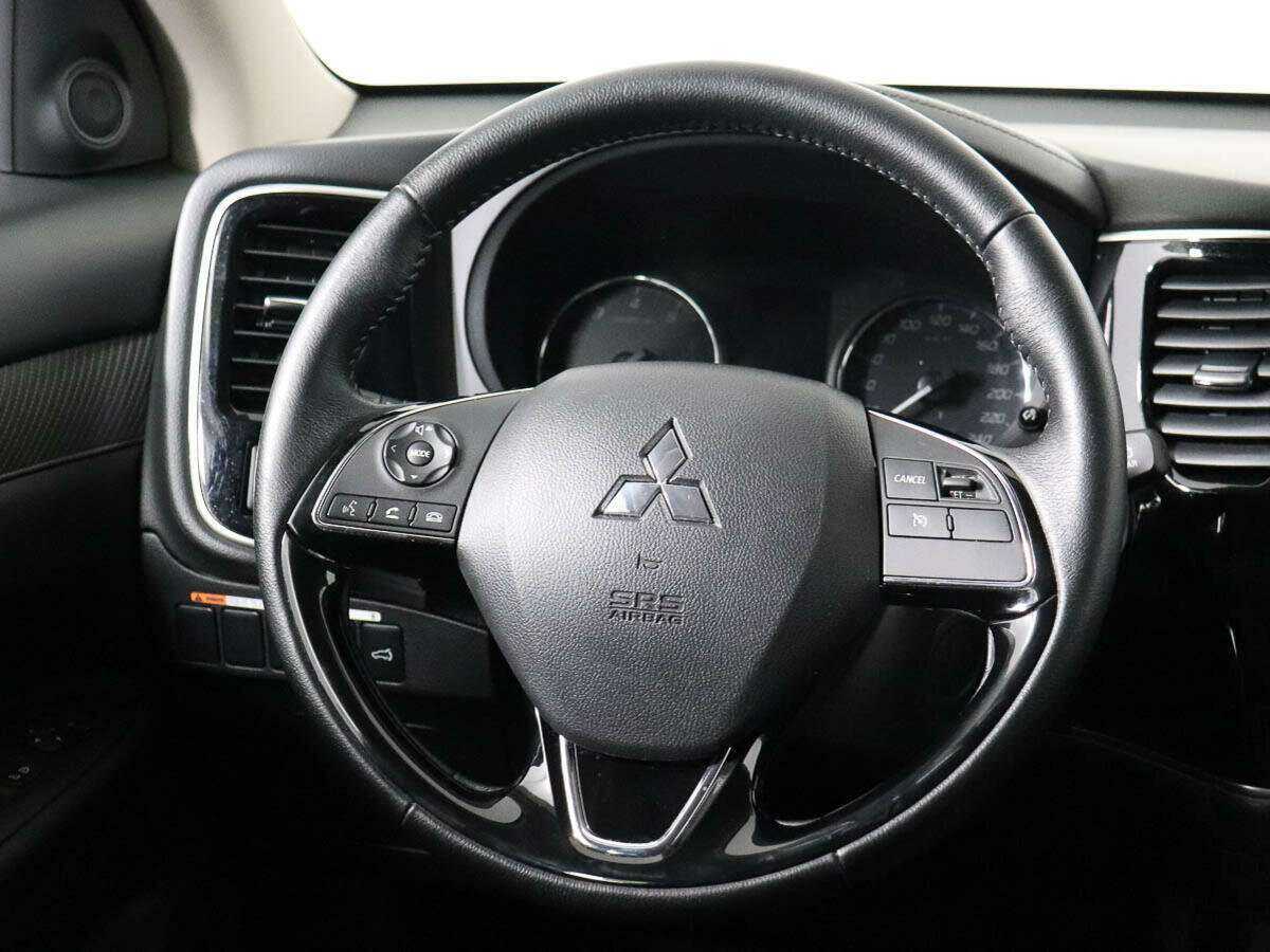Mitsubishi Outlander 2022 года с пробегом. Фото: #11