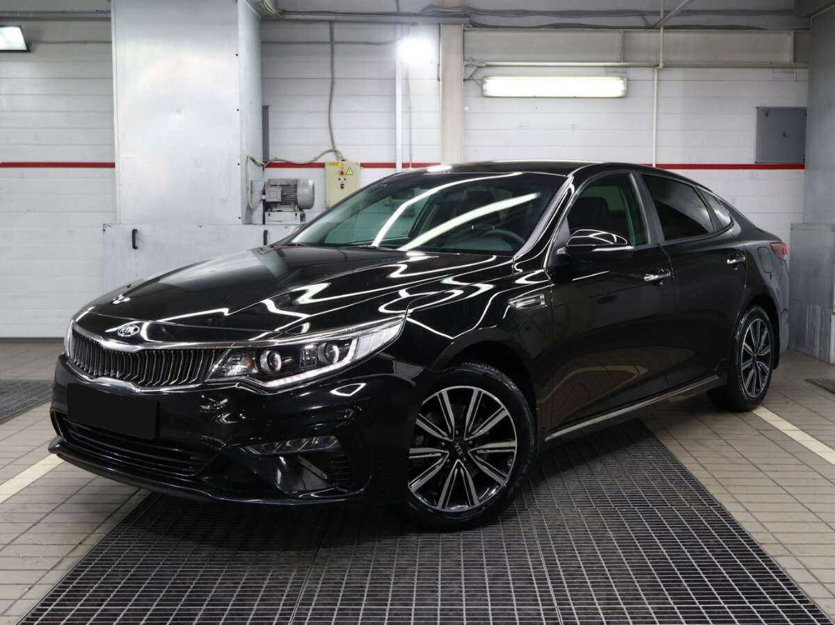 Kia Optima 2018 года с пробегом. Посмотреть фото