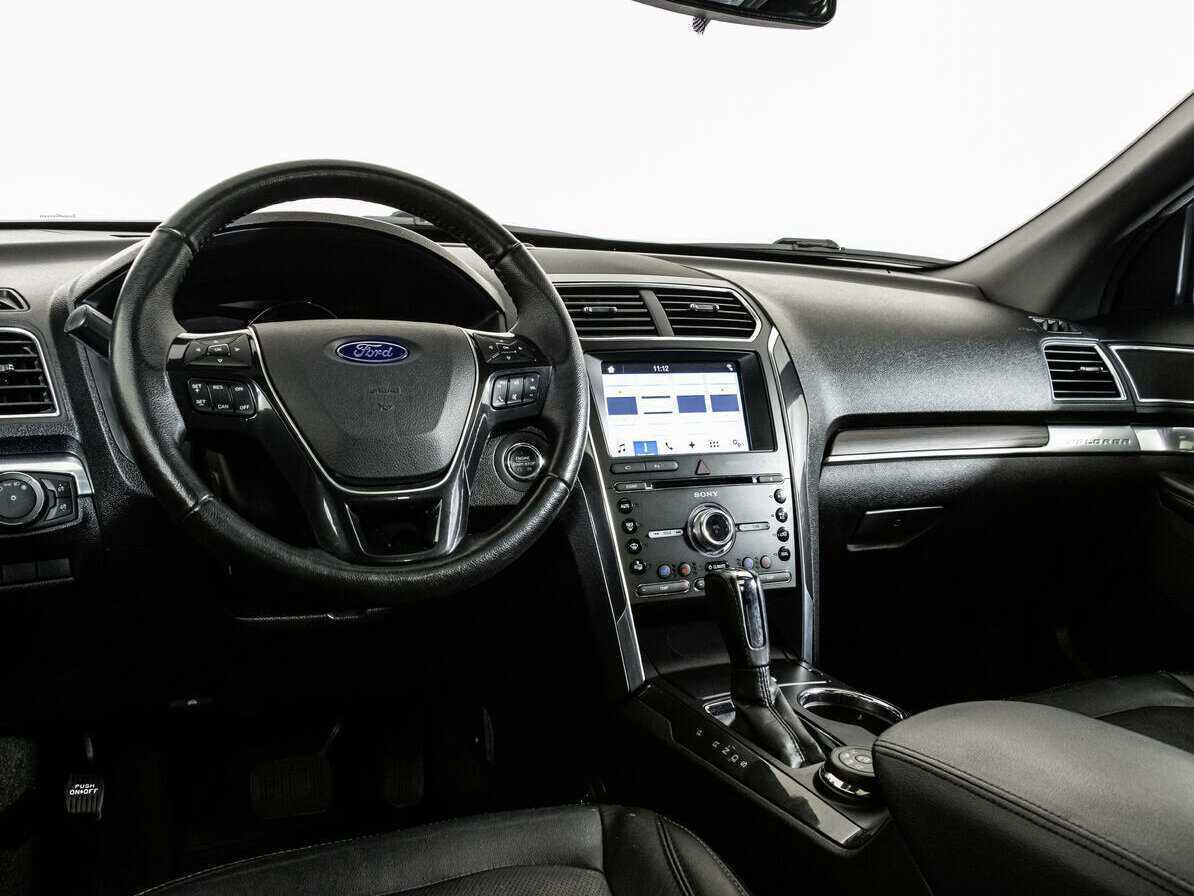 Ford Explorer 2017 года с пробегом. Фото: #8