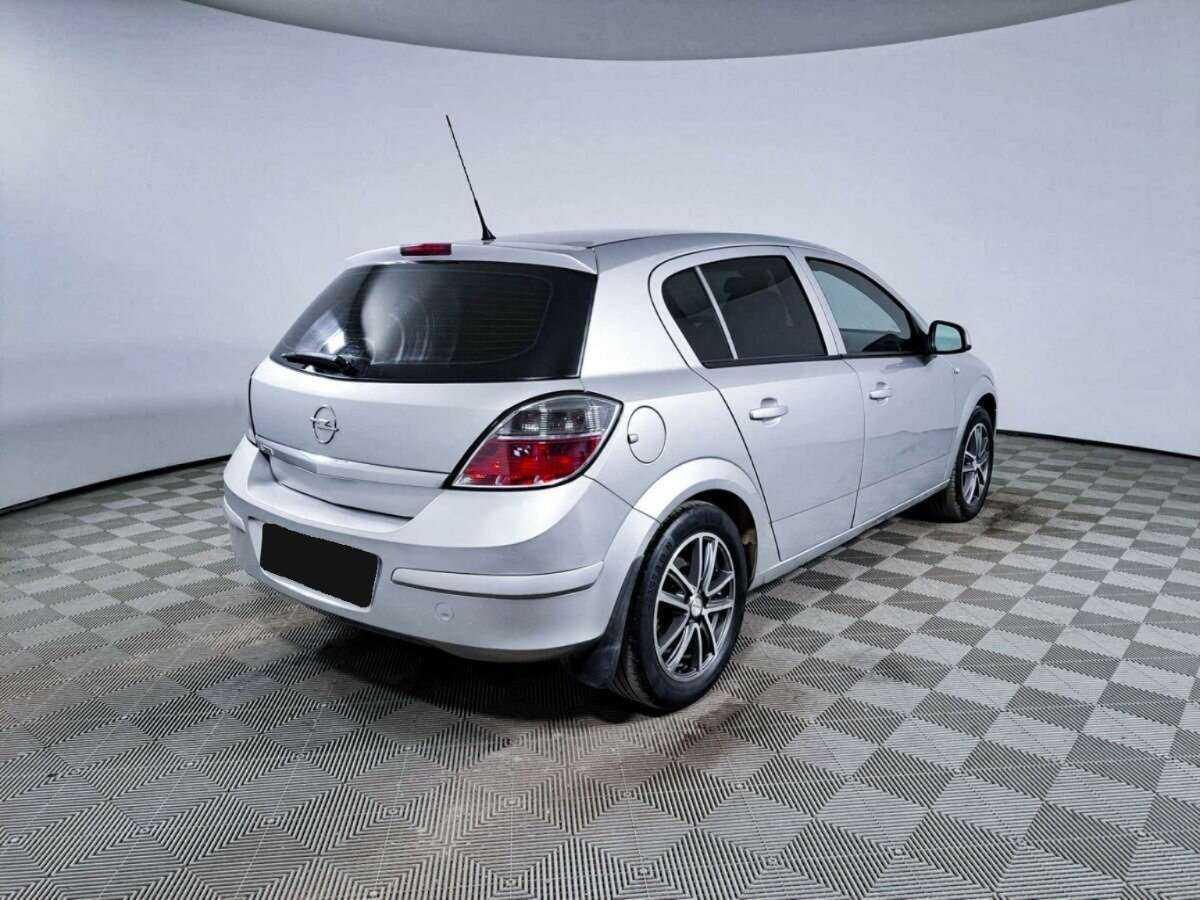 Opel Astra 2013 года с пробегом. Фото: #4