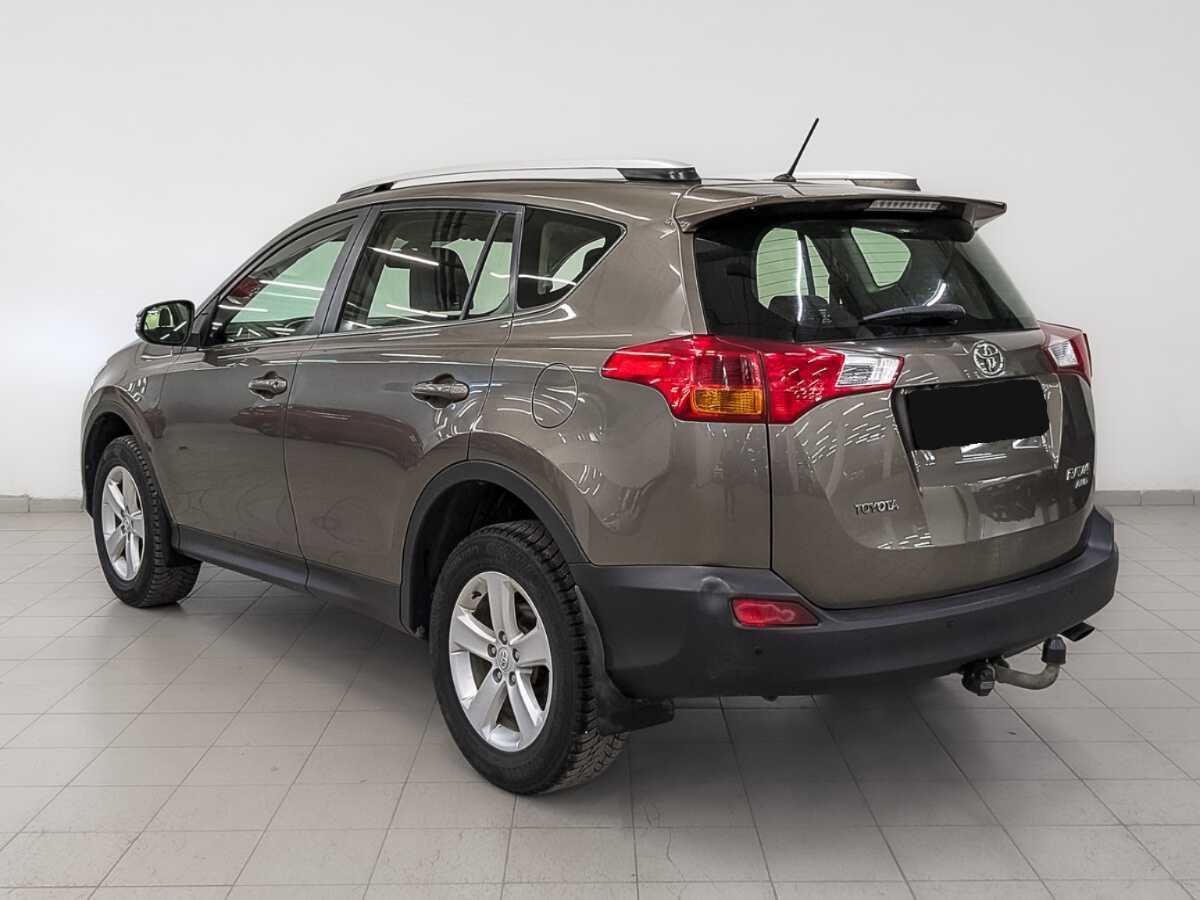 Toyota RAV4 2014 года с пробегом. Фото: #6