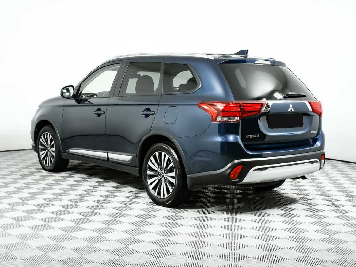Mitsubishi Outlander 2018 года с пробегом. Фото: #5