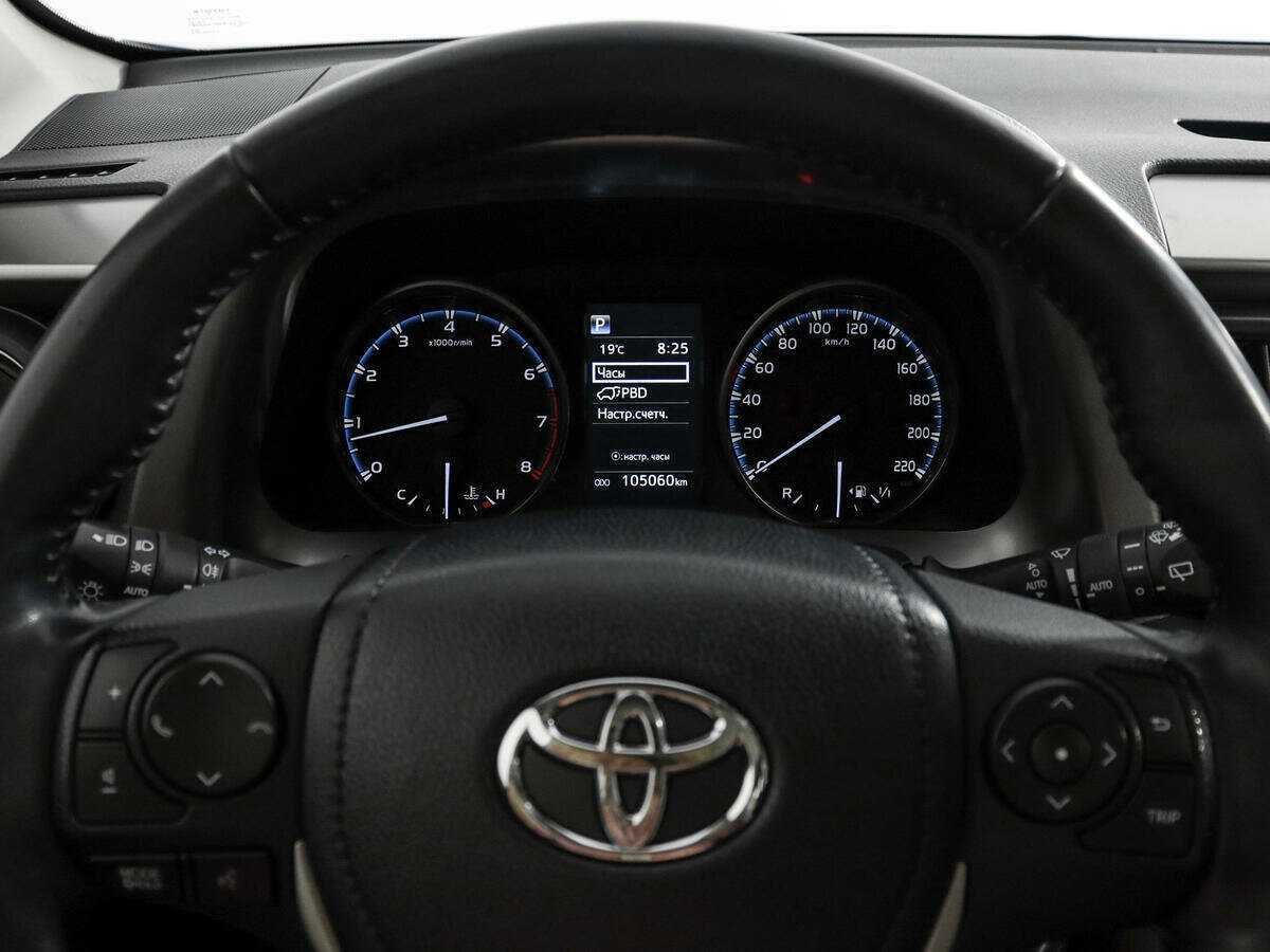 Toyota RAV4 2016 года с пробегом. Фото: #15