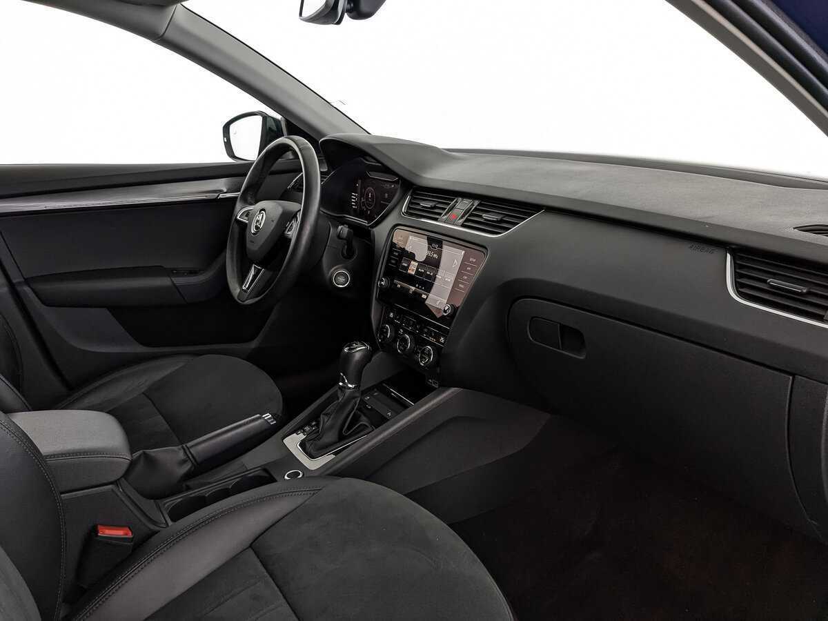 Skoda Octavia 2019 года с пробегом. Фото: #12