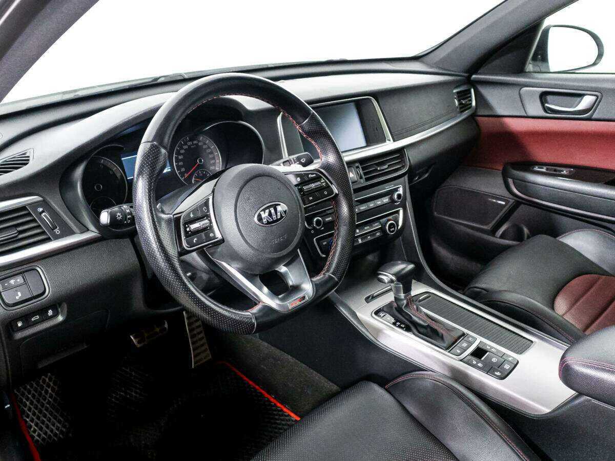 Kia Optima 2018 года с пробегом. Фото: #10