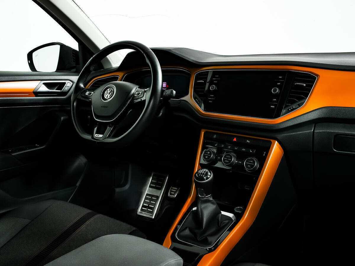 Volkswagen T-Roc 2018 года с пробегом. Фото: #8