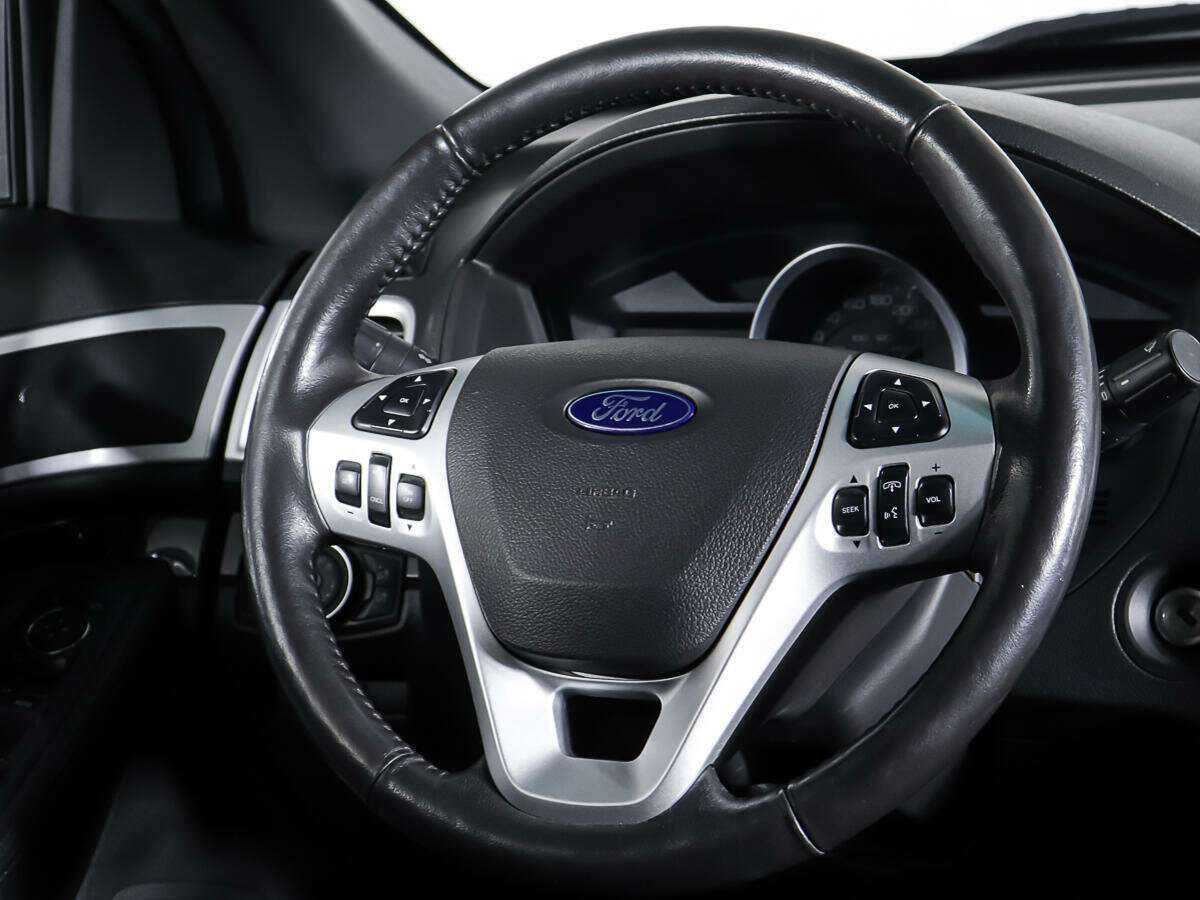 Ford Explorer 2015 года с пробегом. Фото: #14