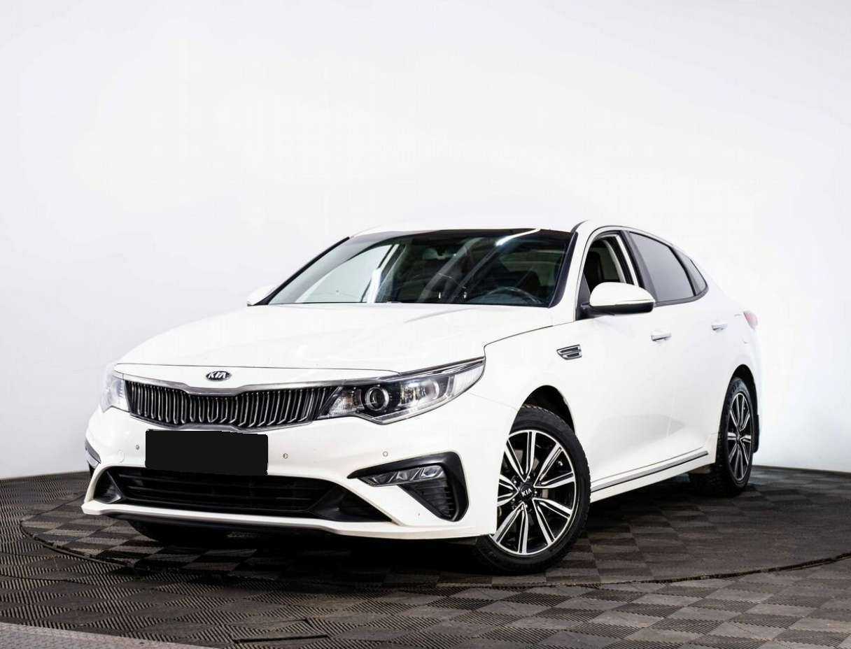 Kia Optima 2018 года с пробегом. Посмотреть фото