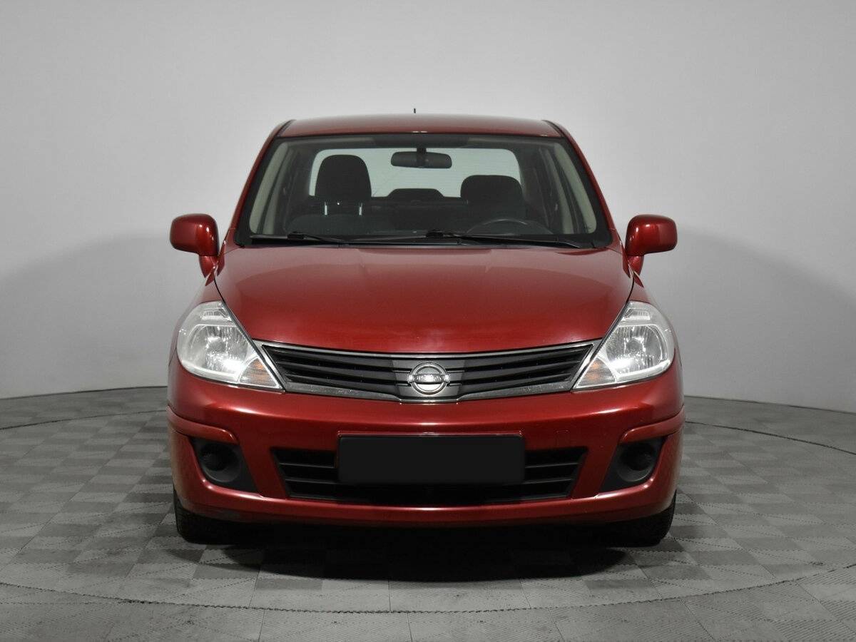 Nissan Tiida 2012 года с пробегом. Фото: #1