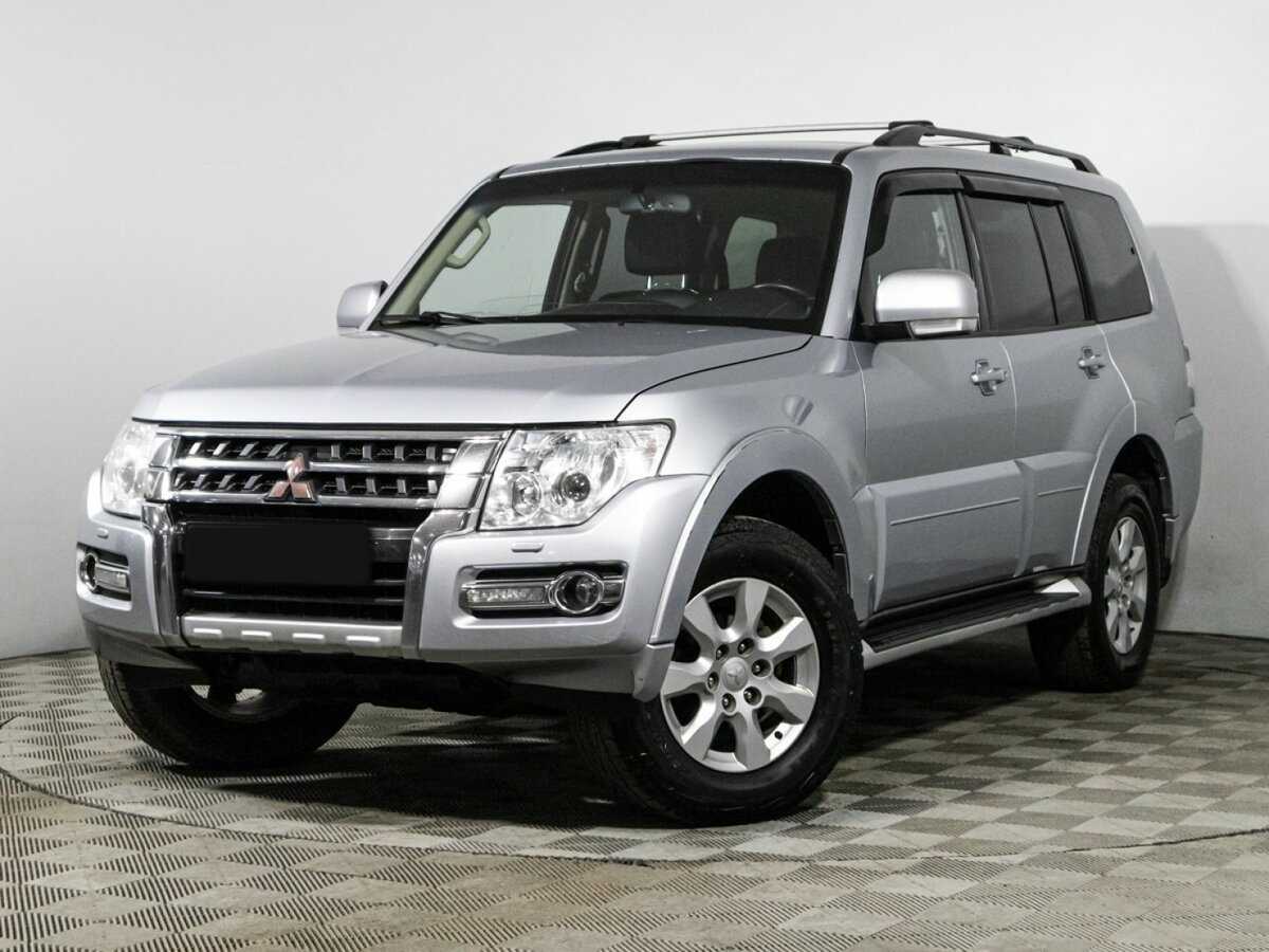 Mitsubishi Pajero 2015 года с пробегом. Фото: #0
