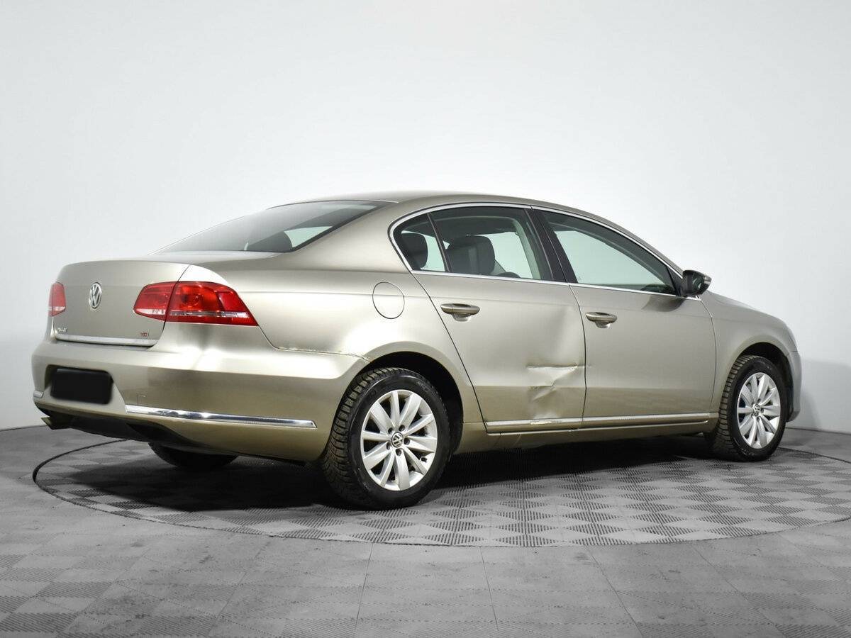 Volkswagen Passat 2012 года с пробегом. Фото: #3