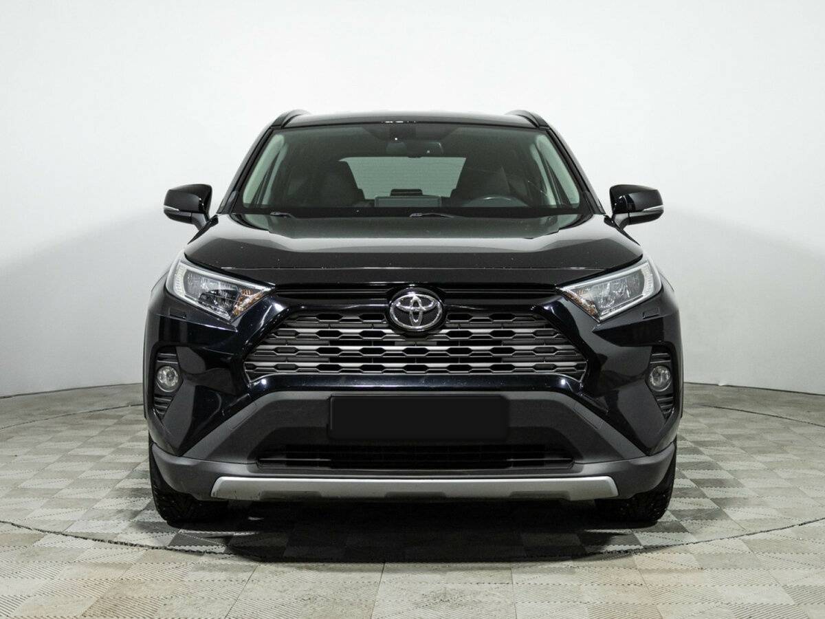 Toyota RAV4 2021 года с пробегом. Фото: #1