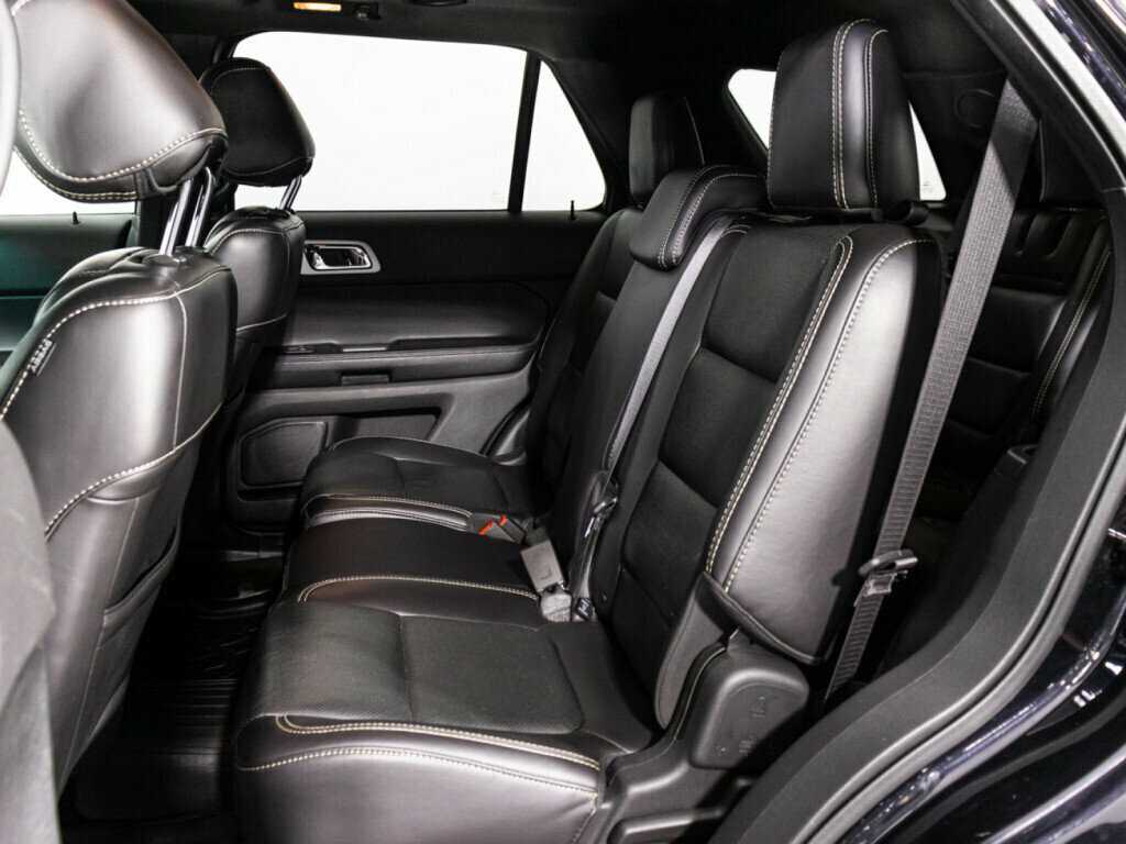 Ford Explorer 2013 года с пробегом. Фото: #9