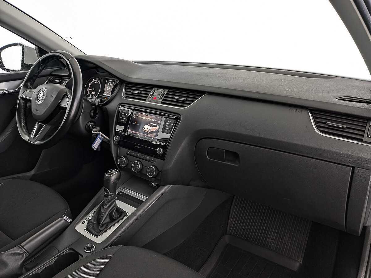 Skoda Octavia 2019 года с пробегом. Фото: #12
