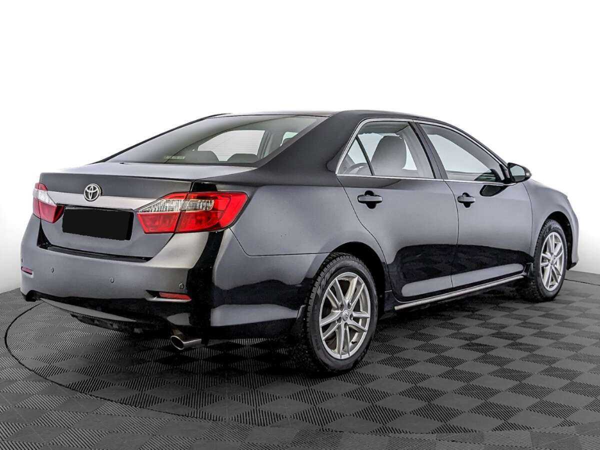 Toyota Camry 2013 года с пробегом. Фото: #4