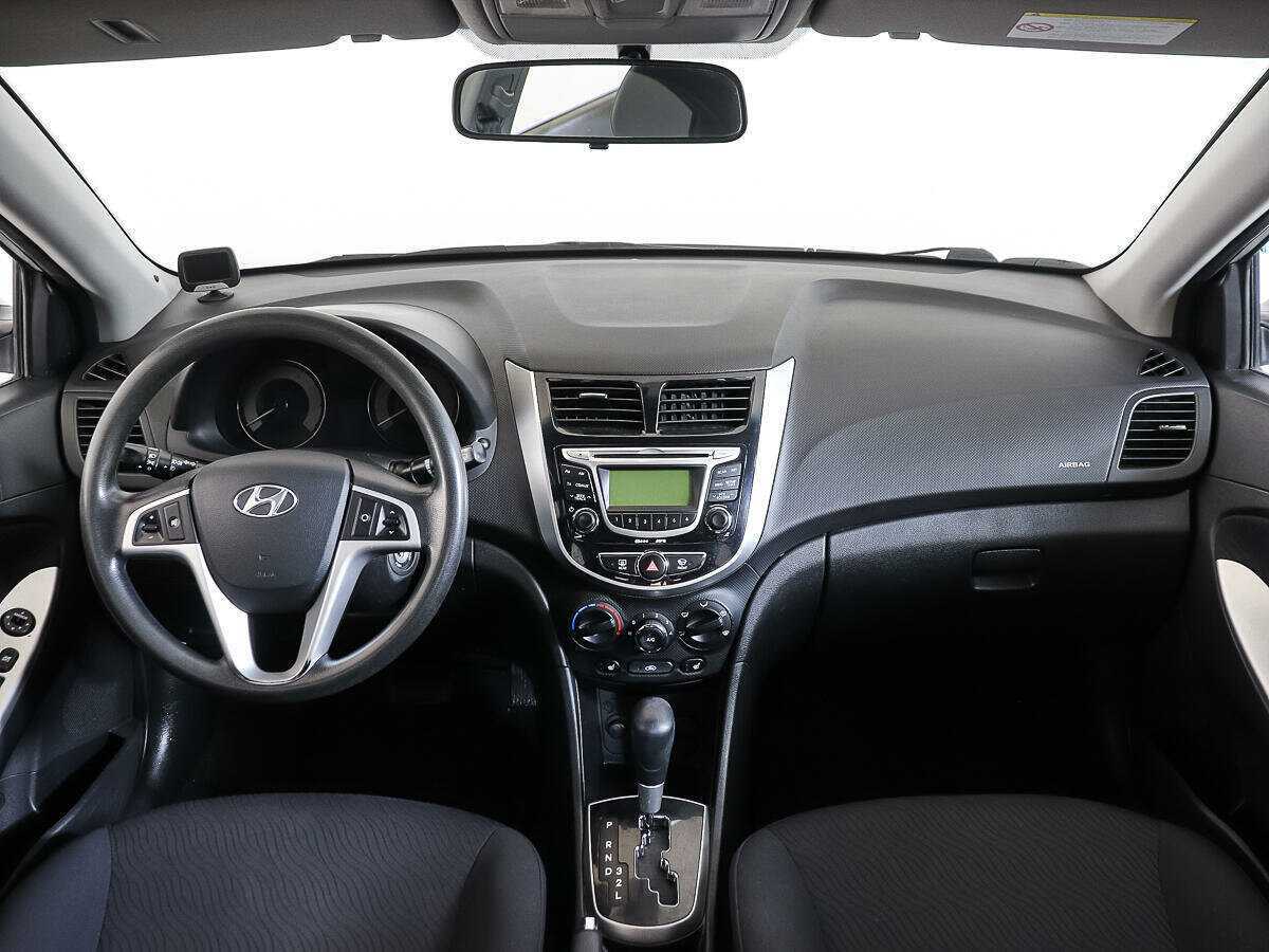 Hyundai Solaris 2012 года с пробегом. Фото: #10