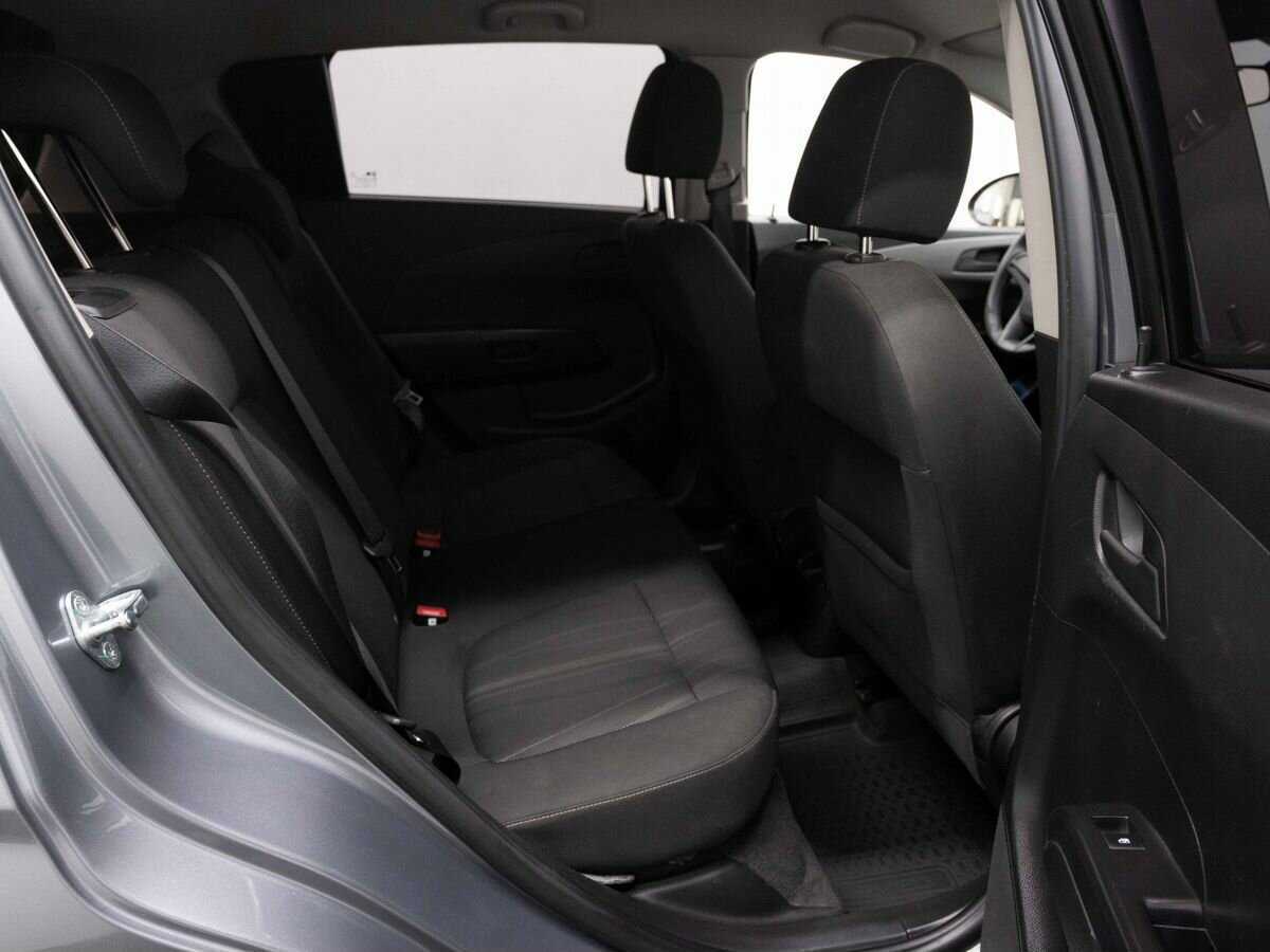 Chevrolet Aveo 2014 года с пробегом. Фото: #10