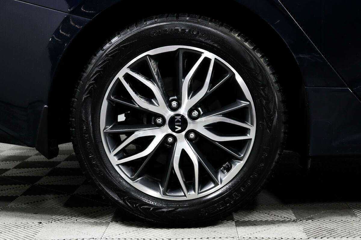 Kia K5 2020 года с пробегом. Фото: #12